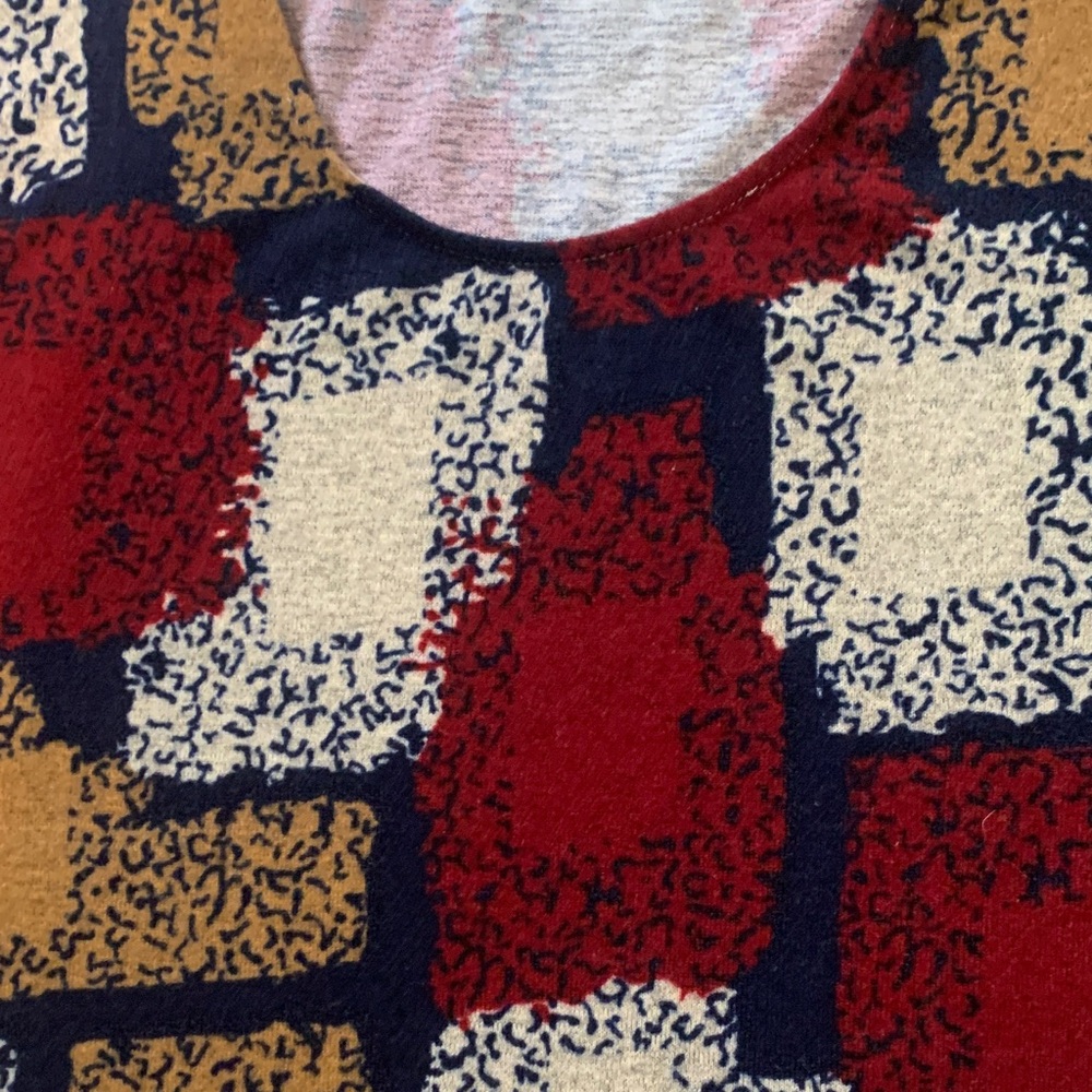 Geometric Patterned Women's Sweater - Picture 7 of 13